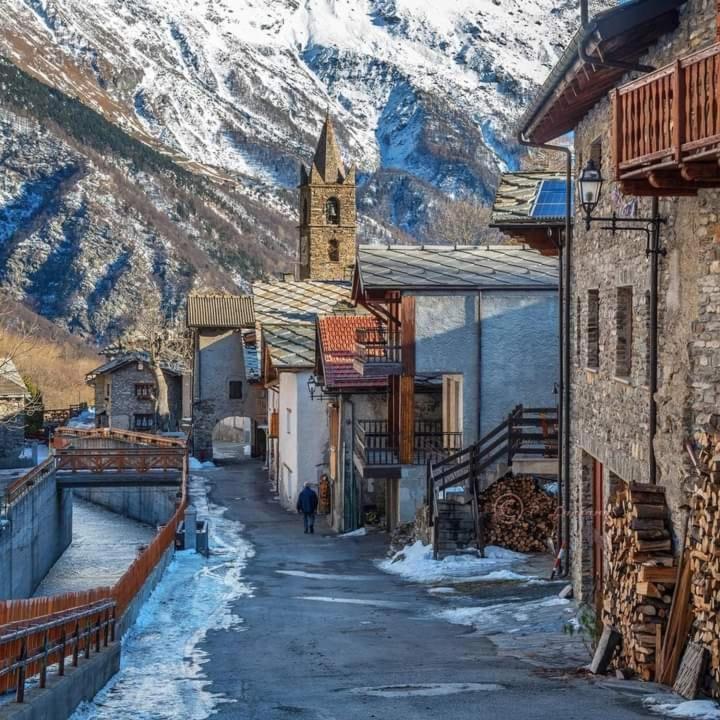 Ca Ad Me Pare Alloggio Con Terrazza Panoramica Moncenisio Bagian luar foto