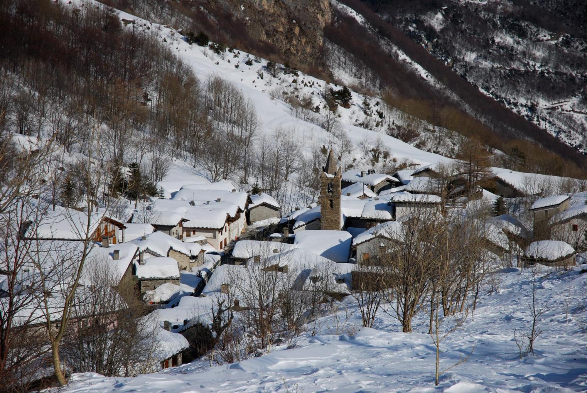 Ca Ad Me Pare Alloggio Con Terrazza Panoramica Moncenisio Bagian luar foto